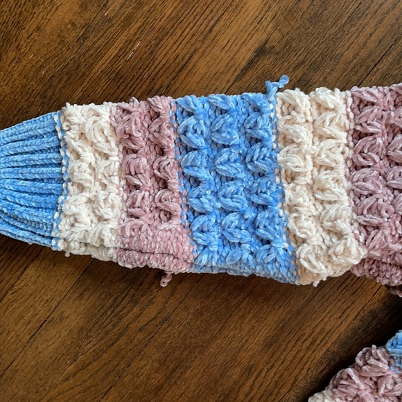 Chenille Knit Sweater 🧶 - Picture 5 of 5